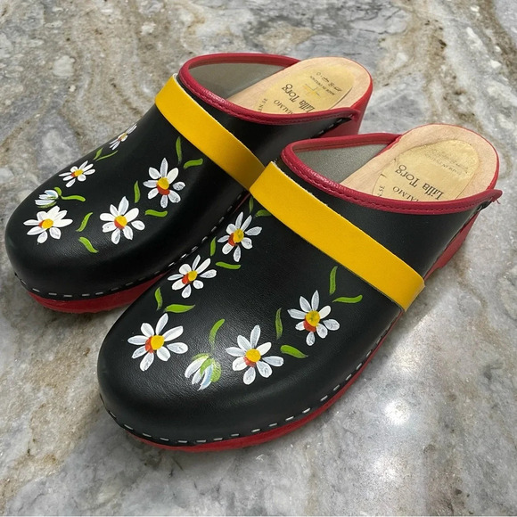 Lilla Torg Malmo Black Hand Painted Swedish Clogs - Picture 3 of 13